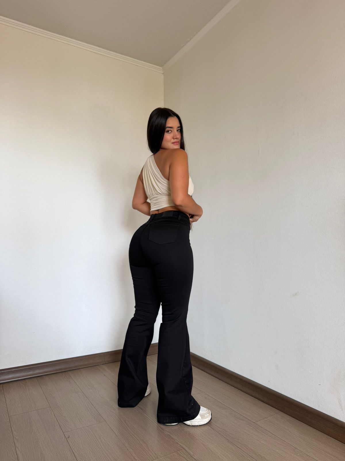 FLARED NATALIA NEGRO